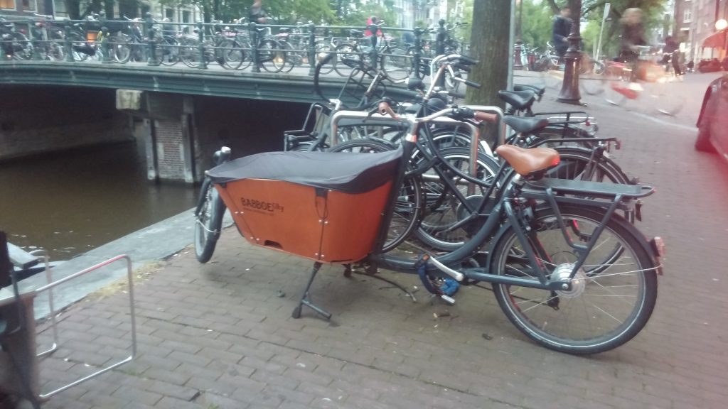 bakfiets_in_amsterdam